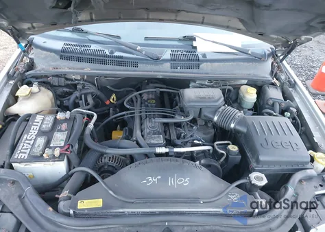 2000 Jeep Grand Cherokee Laredo z USA, uszkodzony, nr VIN 1J4GW48SXYC103733